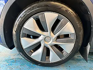 Used 2022 Tesla Model Y Long Range Blue - Interior and Exterior details 15