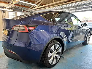 Used 2022 Tesla Model Y Long Range Blue - Interior and Exterior details 19