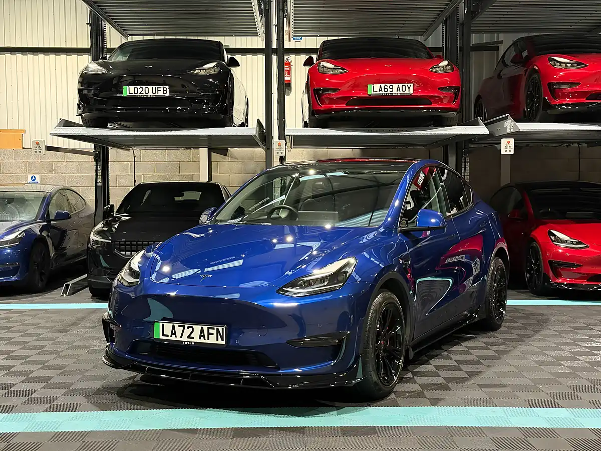 Used 2022 Tesla Model Y Long Range Blue - Interior and Exterior details 5