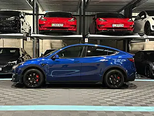 Used 2022 Tesla Model Y Long Range Blue - Interior and Exterior details 6