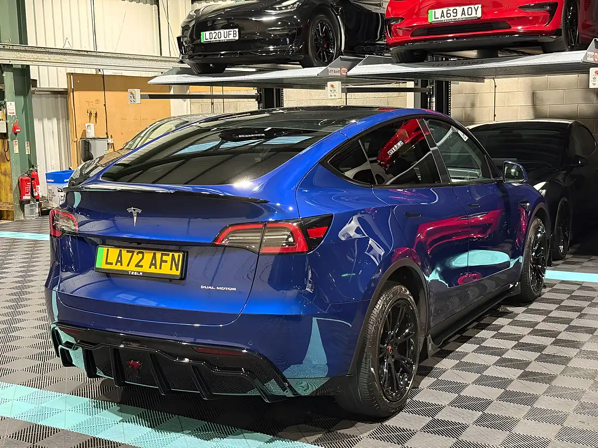 Used 2022 Tesla Model Y Long Range Blue - Interior and Exterior details 9
