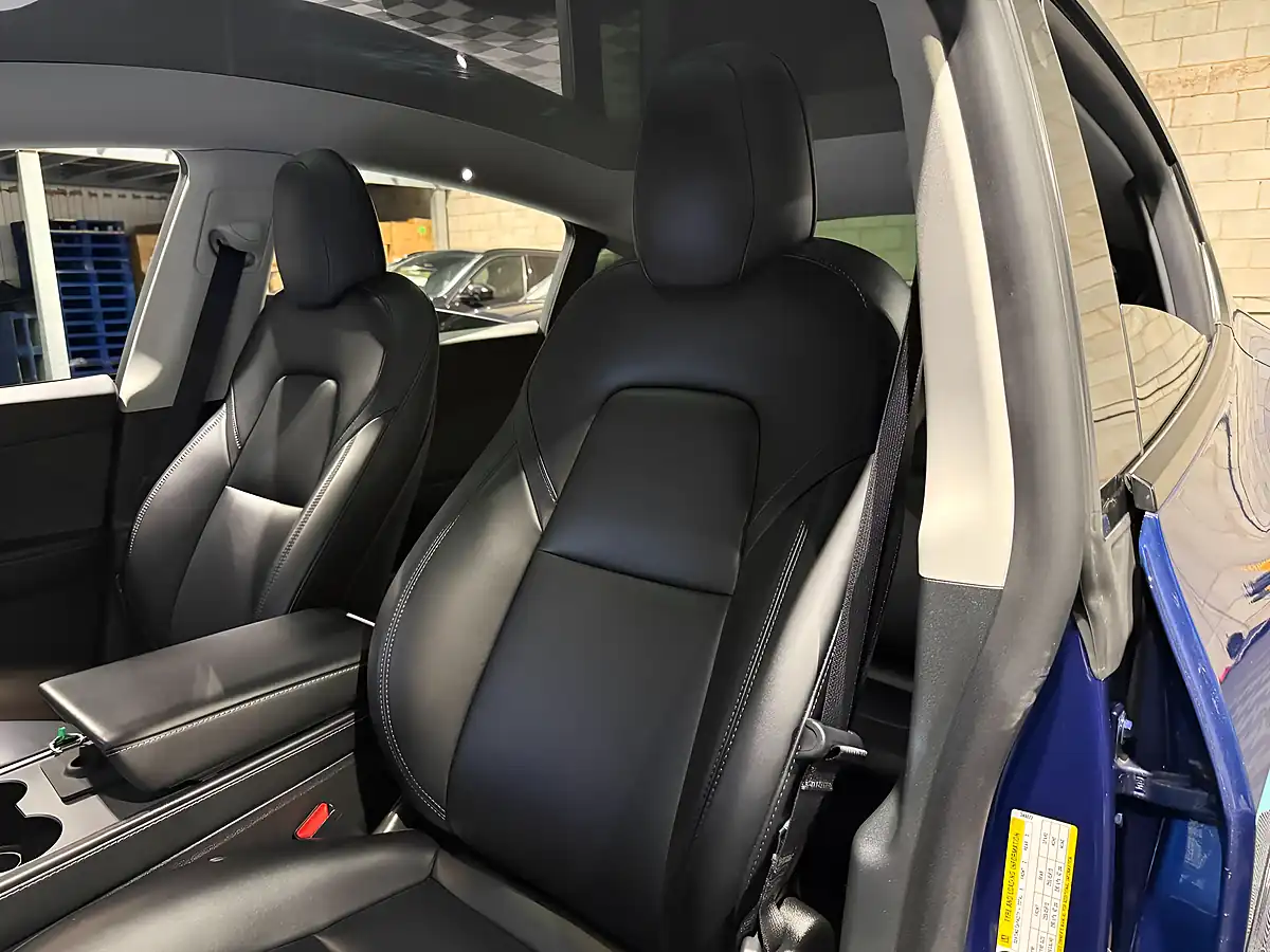 Used 2022 Tesla Model Y Long Range Blue - Interior and Exterior details 16