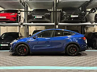 Used 2022 Tesla Model Y Long Range Blue - Interior and Exterior details 6