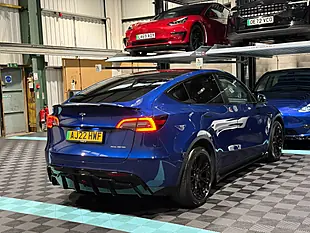 Used 2022 Tesla Model Y Long Range Blue - Interior and Exterior details 9