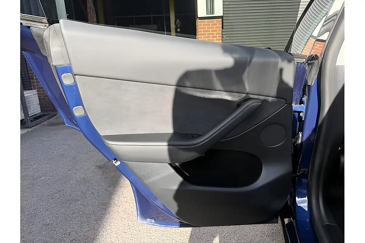 Used 2022 Tesla Model Y Long Range Blue - Interior and Exterior details 17