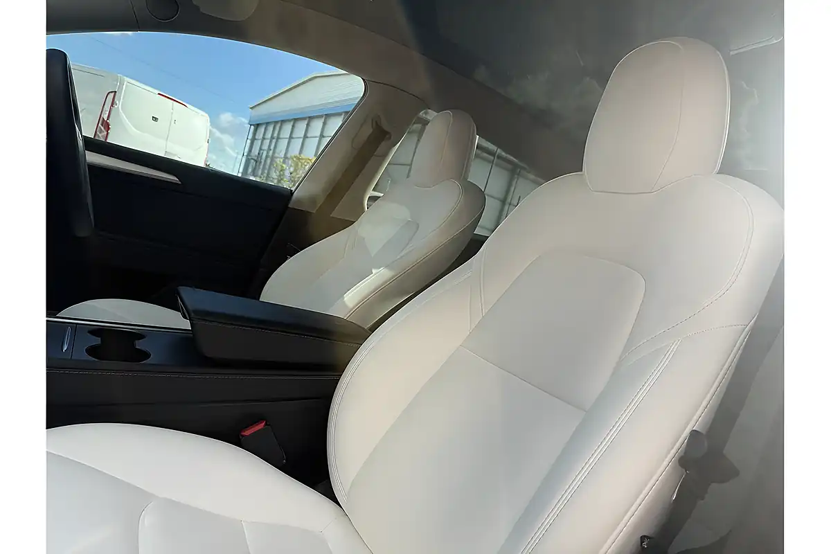 Used 2022 Tesla Model Y Long Range Blue - Interior and Exterior details 18