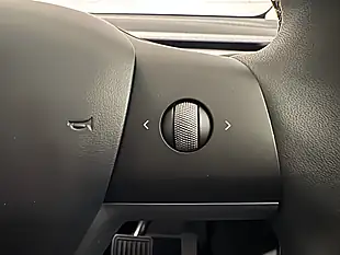 Used 2022 Tesla Model Y Long Range Blue - Interior and Exterior details 17