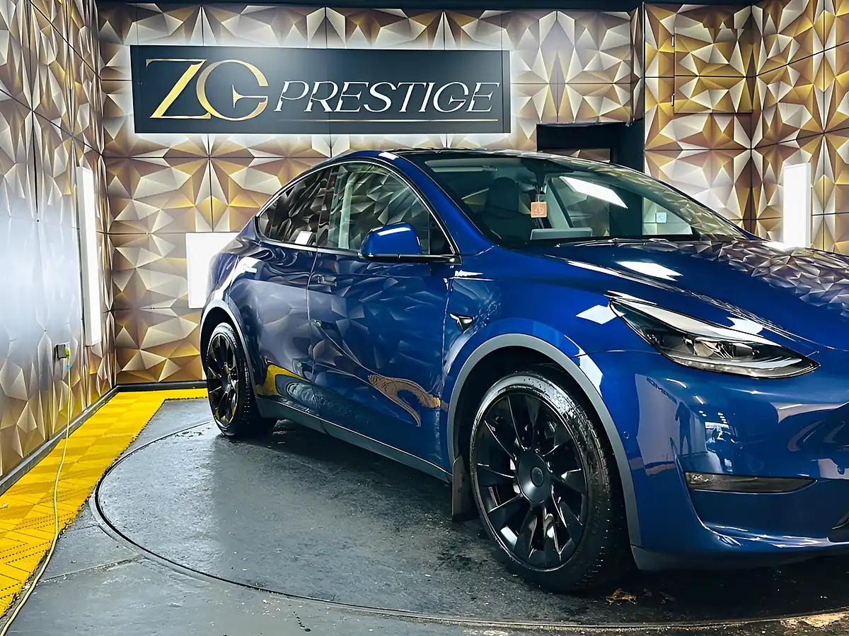 Used 2022 Tesla Model Y Long Range Deep Blue - Interior and Exterior details 10