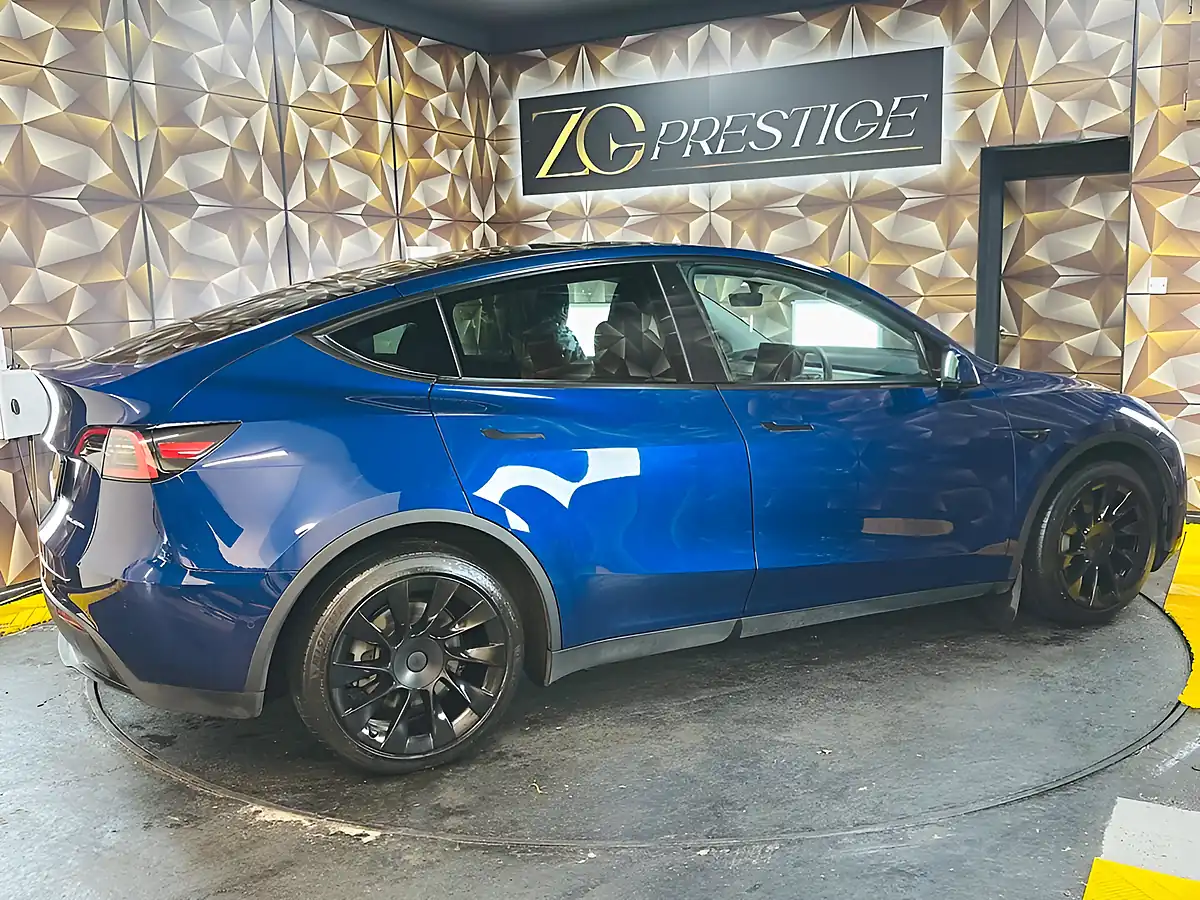 Used 2022 Tesla Model Y Long Range Deep Blue - Interior and Exterior details 15