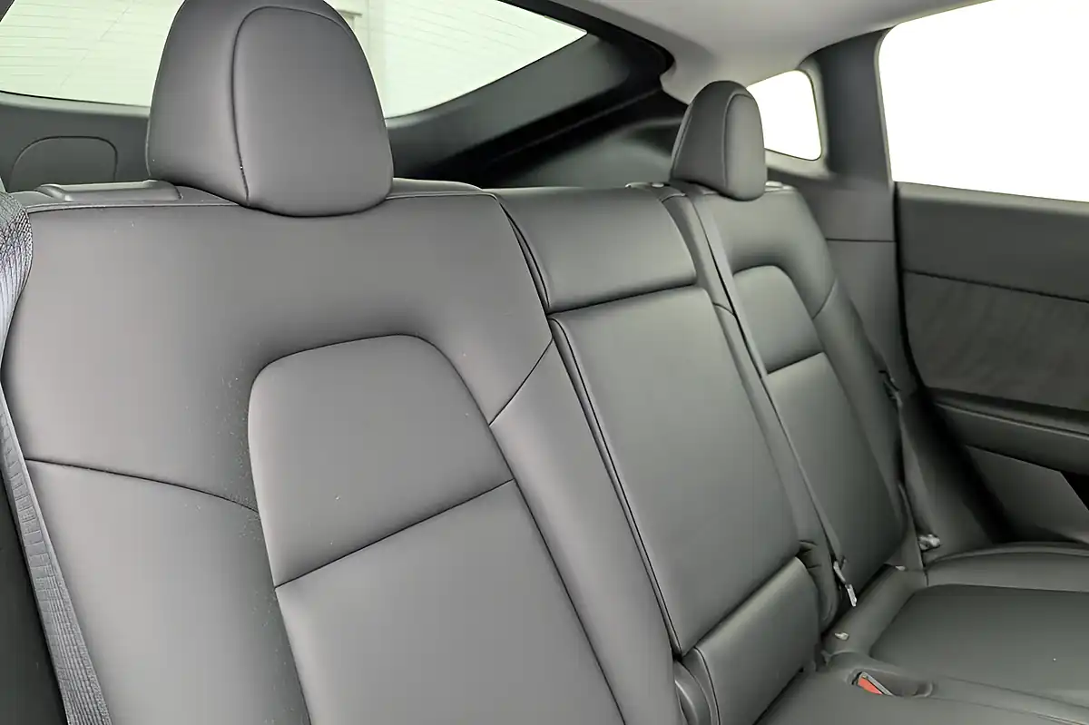 Used 2022 Tesla Model Y Long Range Grey - Interior and Exterior details 18