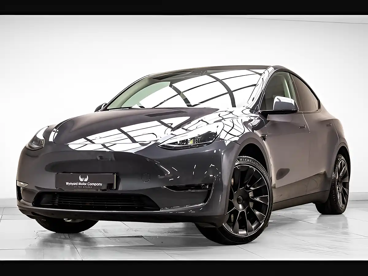 Used 2022 Tesla Model Y Long Range Grey - Front View