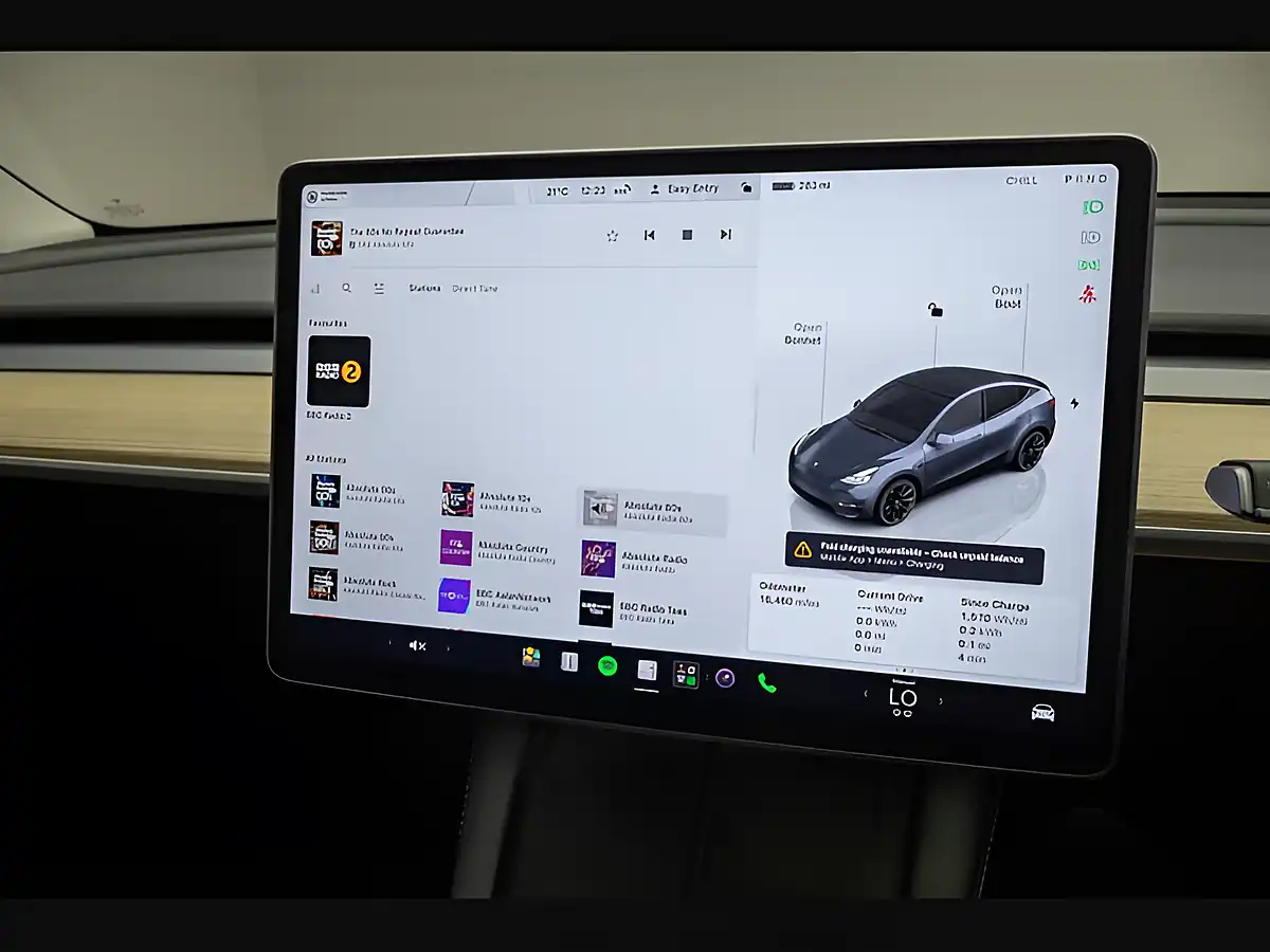 Used 2022 Tesla Model Y Long Range Grey - Interior and Exterior details 16