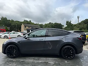 Used 2022 Tesla Model Y Long Range Grey - Interior and Exterior details 5