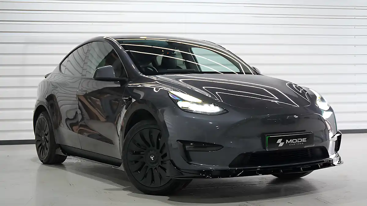 Used 2022 Tesla Model Y Long Range Grey - Front View