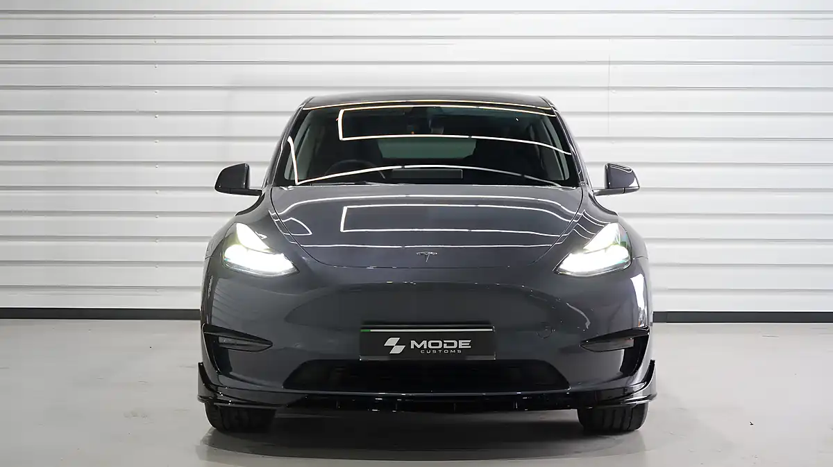 Used 2022 Tesla Model Y Long Range Grey - Interior and Exterior details 4