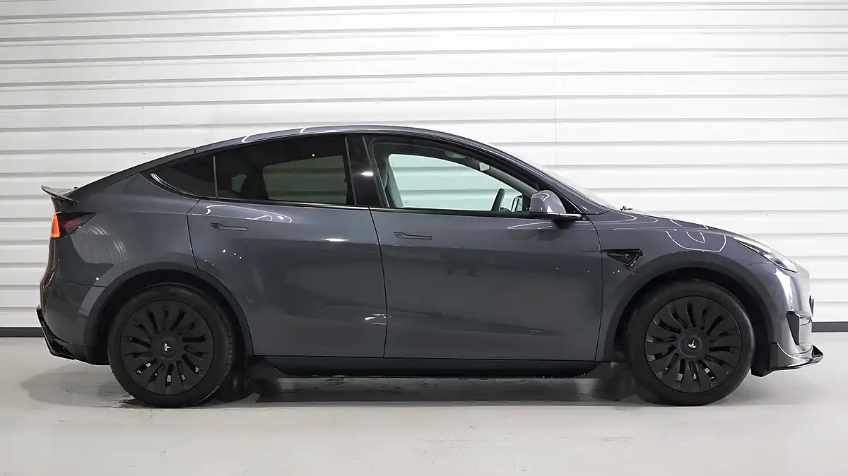 Used 2022 Tesla Model Y Long Range Grey - Interior and Exterior details 6