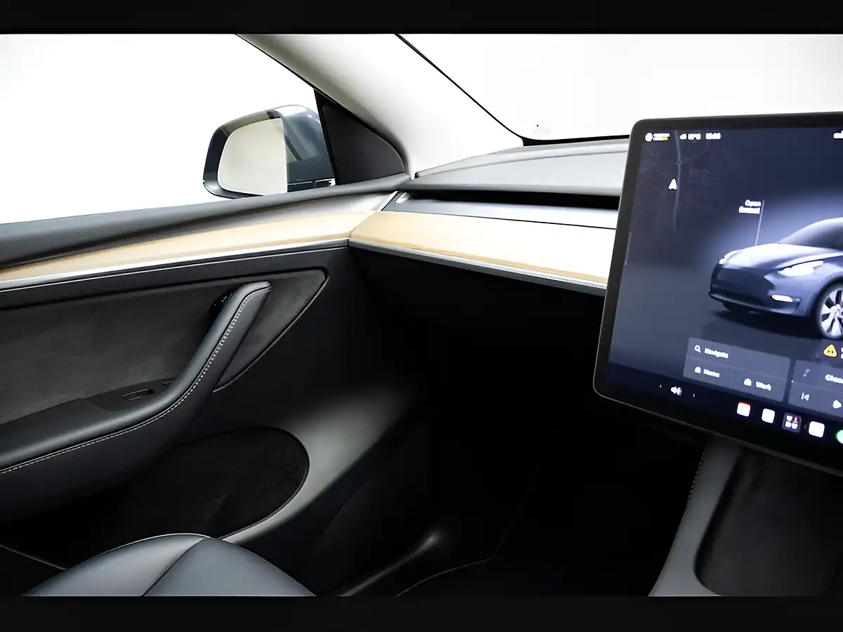 Used 2022 Tesla Model Y Long Range Grey - Interior and Exterior details 20