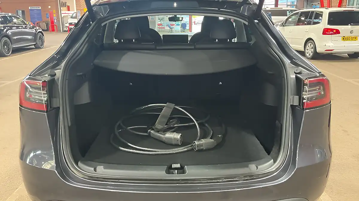 Used 2022 Tesla Model Y Long Range Grey - Interior and Exterior details 15
