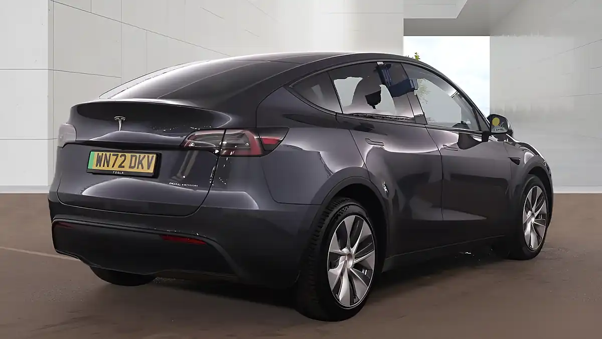 Used 2022 Tesla Model Y Long Range Grey - Interior and Exterior details 8