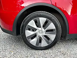 Used 2022 Tesla Model Y Long Range Midnight Cherry Red - Interior and Exterior details 10