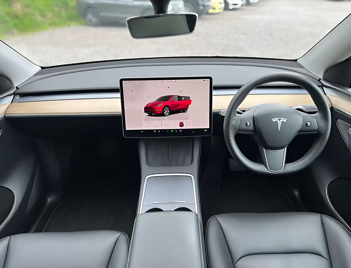 Used 2022 Tesla Model Y Long Range Midnight Cherry Red - Interior and Exterior details 12