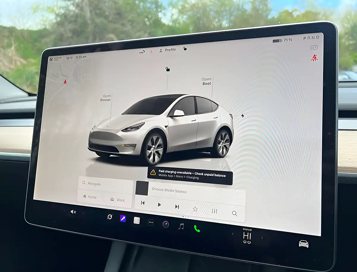 Used 2022 Tesla Model Y Long Range Pearl White - Interior and Exterior details 15