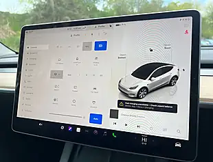 Used 2022 Tesla Model Y Long Range Pearl White - Interior and Exterior details 16
