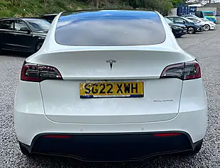 Used 2022 Tesla Model Y Long Range Pearl White - Interior and Exterior details 4