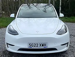 Used 2022 Tesla Model Y Long Range Pearl White - Interior and Exterior details 8