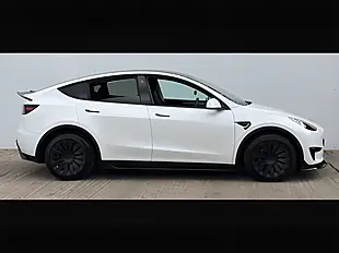 Used 2022 Tesla Model Y Long Range Pearl White - Interior and Exterior details 10