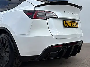 Used 2022 Tesla Model Y Long Range Pearl White - Interior and Exterior details 16