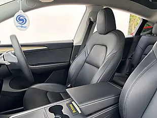 Used 2022 Tesla Model Y Long Range Pearl White - Interior and Exterior details 18