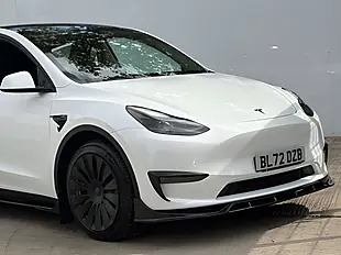Used 2022 Tesla Model Y Long Range Pearl White - Interior and Exterior details 3