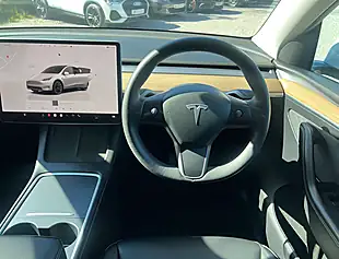 Used 2022 Tesla Model Y Long Range Pearl White - Interior and Exterior details 16