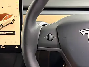 Used 2022 Tesla Model Y Long Range Pearl White - Interior and Exterior details 13