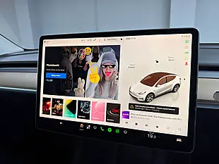 Used 2022 Tesla Model Y Long Range Pearl White - Interior and Exterior details 16