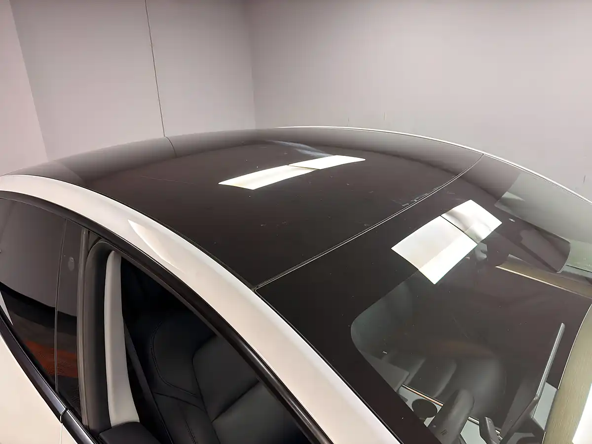 Used 2022 Tesla Model Y Long Range Pearl White - Interior and Exterior details 17