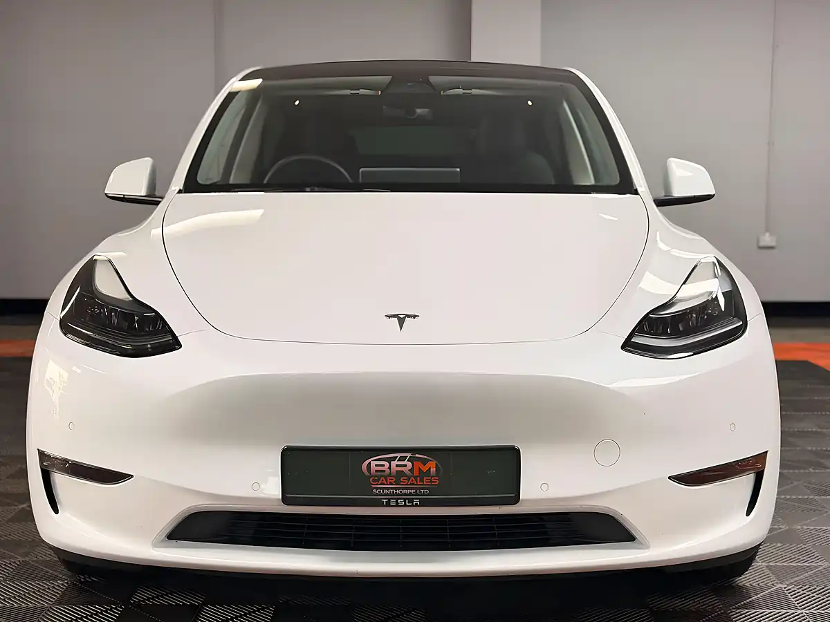 Used 2022 Tesla Model Y Long Range Pearl White - Interior and Exterior details 2