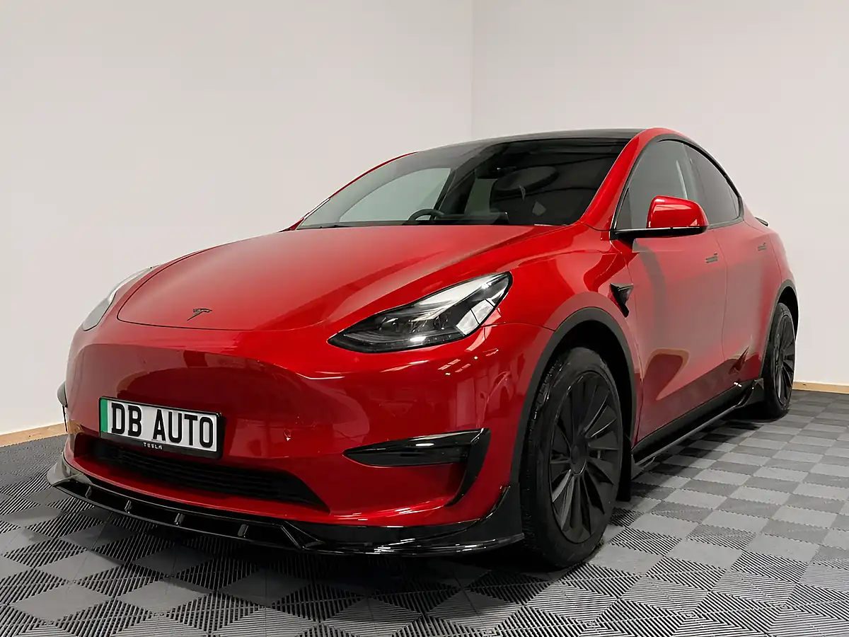 Used 2022 Tesla Model Y Long Range Red - Interior and Exterior details 12