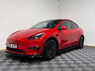 Used 2022 Tesla Model Y Long Range Red - Interior and Exterior details 13