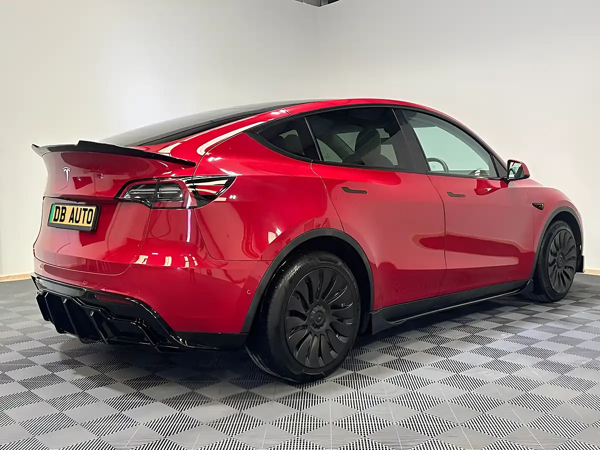 Used 2022 Tesla Model Y Long Range Red - Interior and Exterior details 12