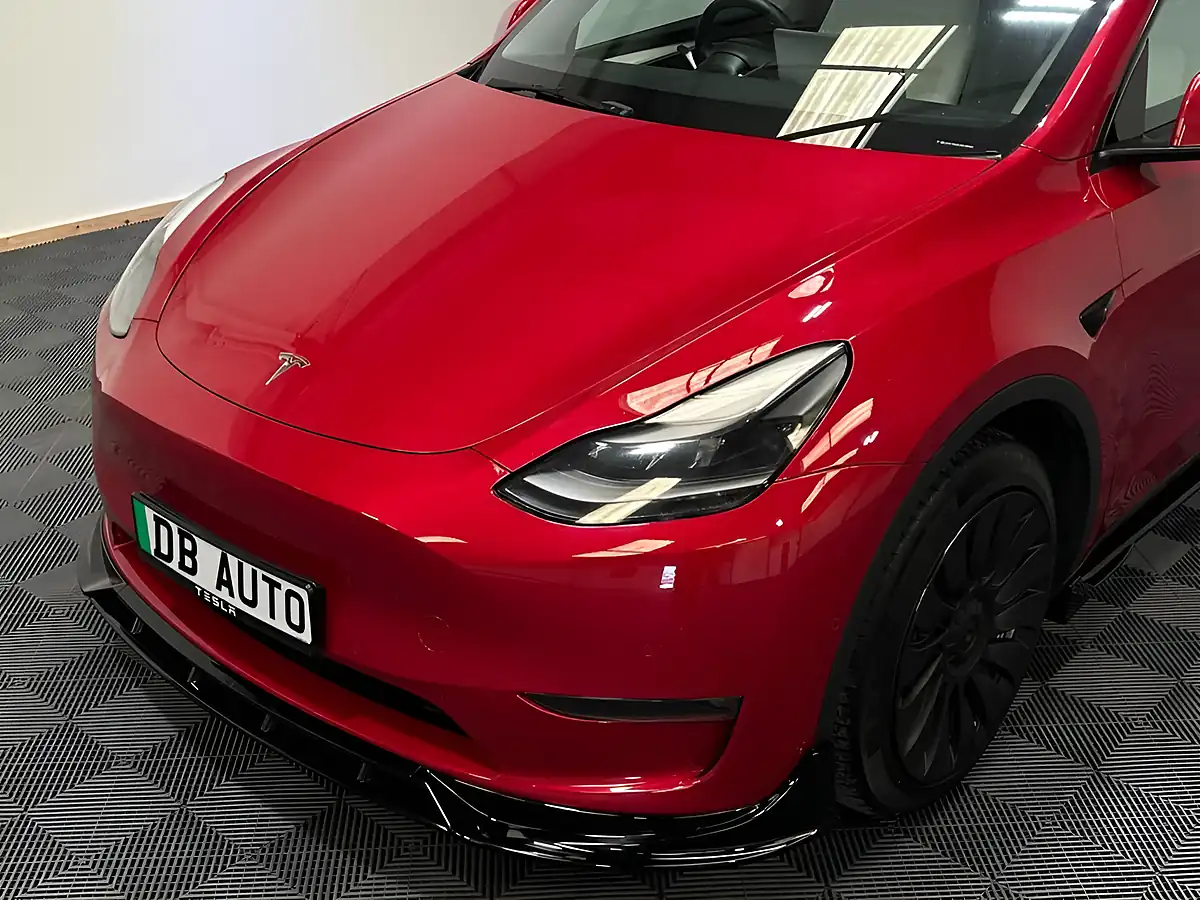 Used 2022 Tesla Model Y Long Range Red - Interior and Exterior details 14