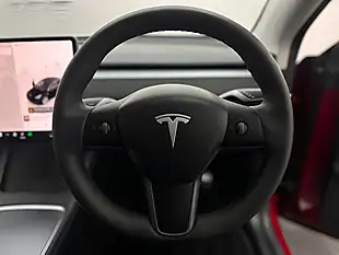 Used 2022 Tesla Model Y Long Range Red - Interior and Exterior details 14
