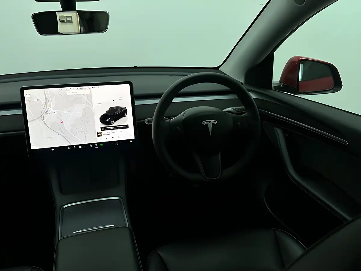 Used 2022 Tesla Model Y Long Range Red - Interior and Exterior details 15
