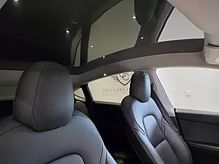 Used 2022 Tesla Model Y Long Range Red - Interior and Exterior details 12