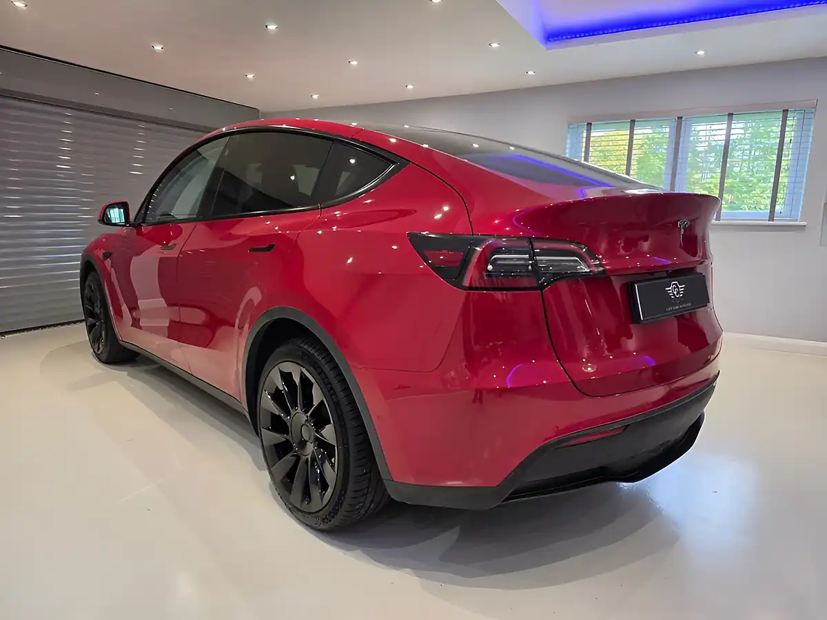 Used 2022 Tesla Model Y Long Range Red - Interior and Exterior details 7