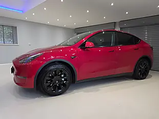 Used 2022 Tesla Model Y Long Range Red - Interior and Exterior details 8
