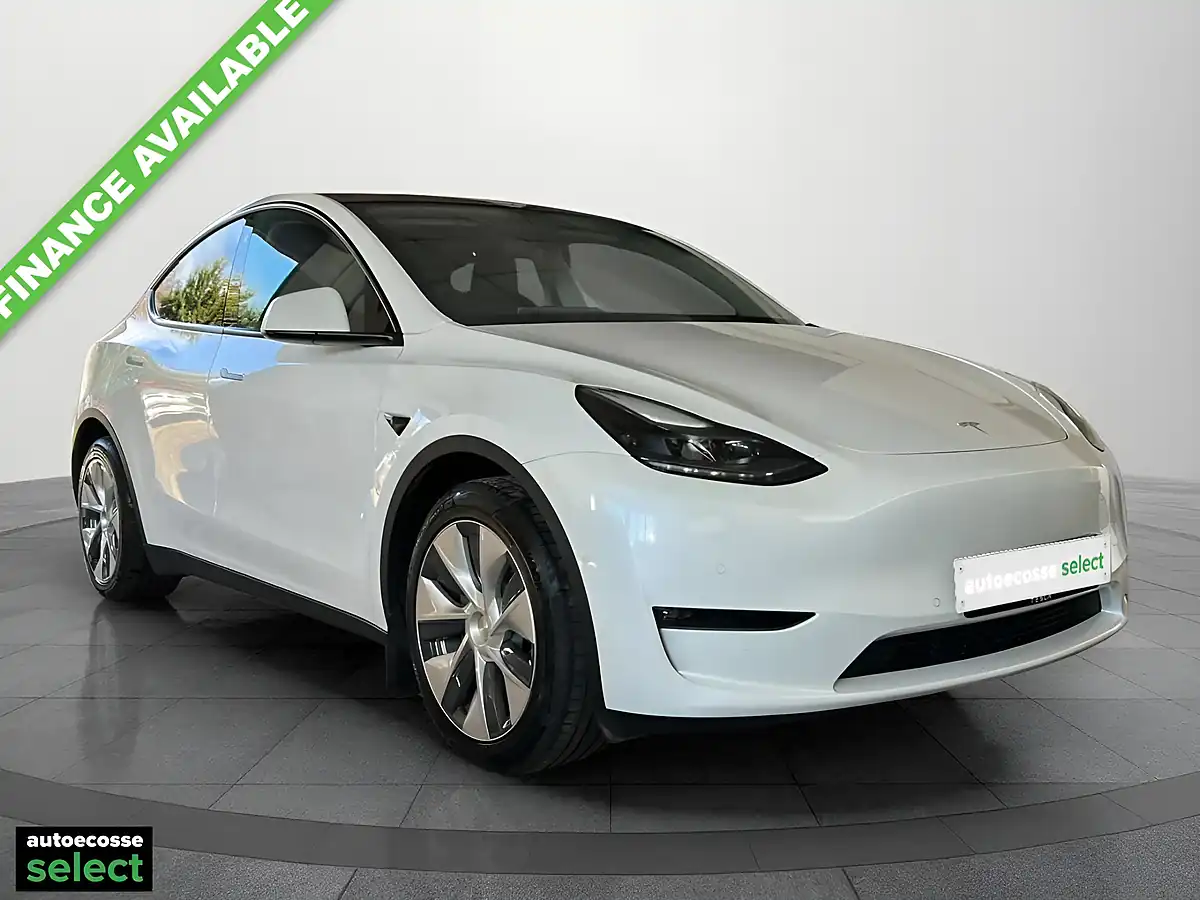 Used 2022 Tesla Model Y Long Range White - Front View