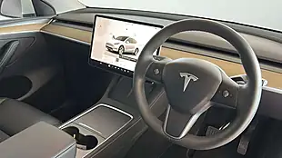 Used 2022 Tesla Model Y Long Range White - Interior and Exterior details 12
