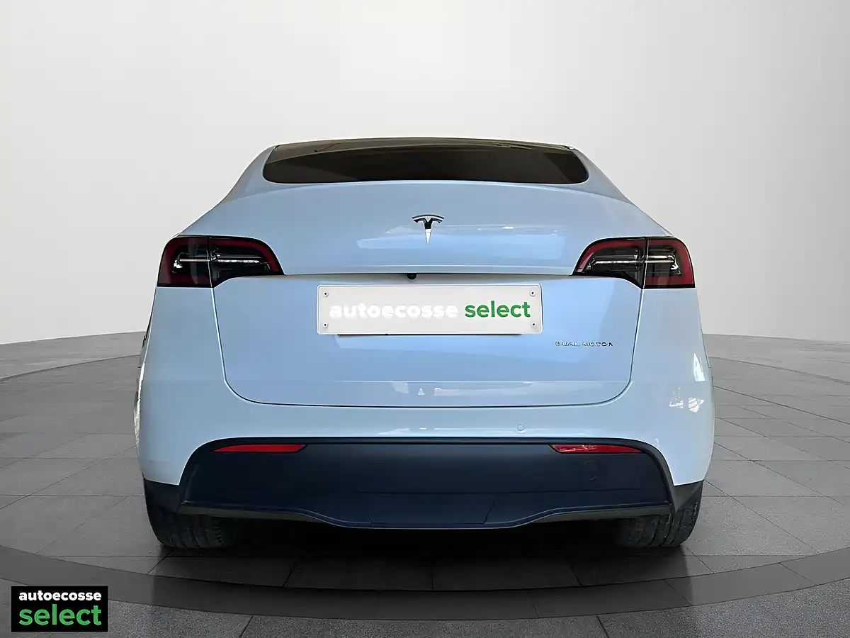 Used 2022 Tesla Model Y Long Range White - Interior and Exterior details 7